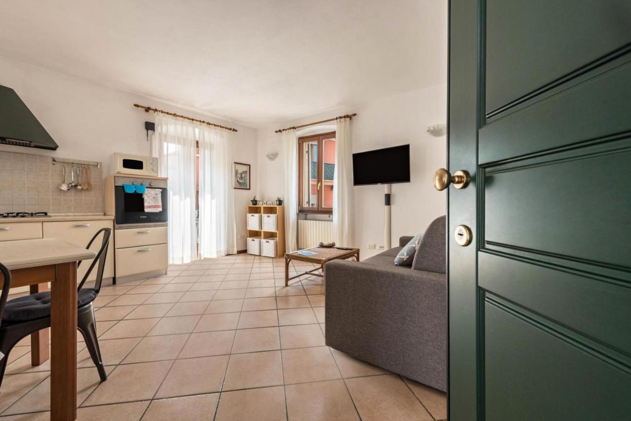 La Casa Del Borgo Con Parcheggio Apartment มัลเชซิเน ภายนอก รูปภาพ