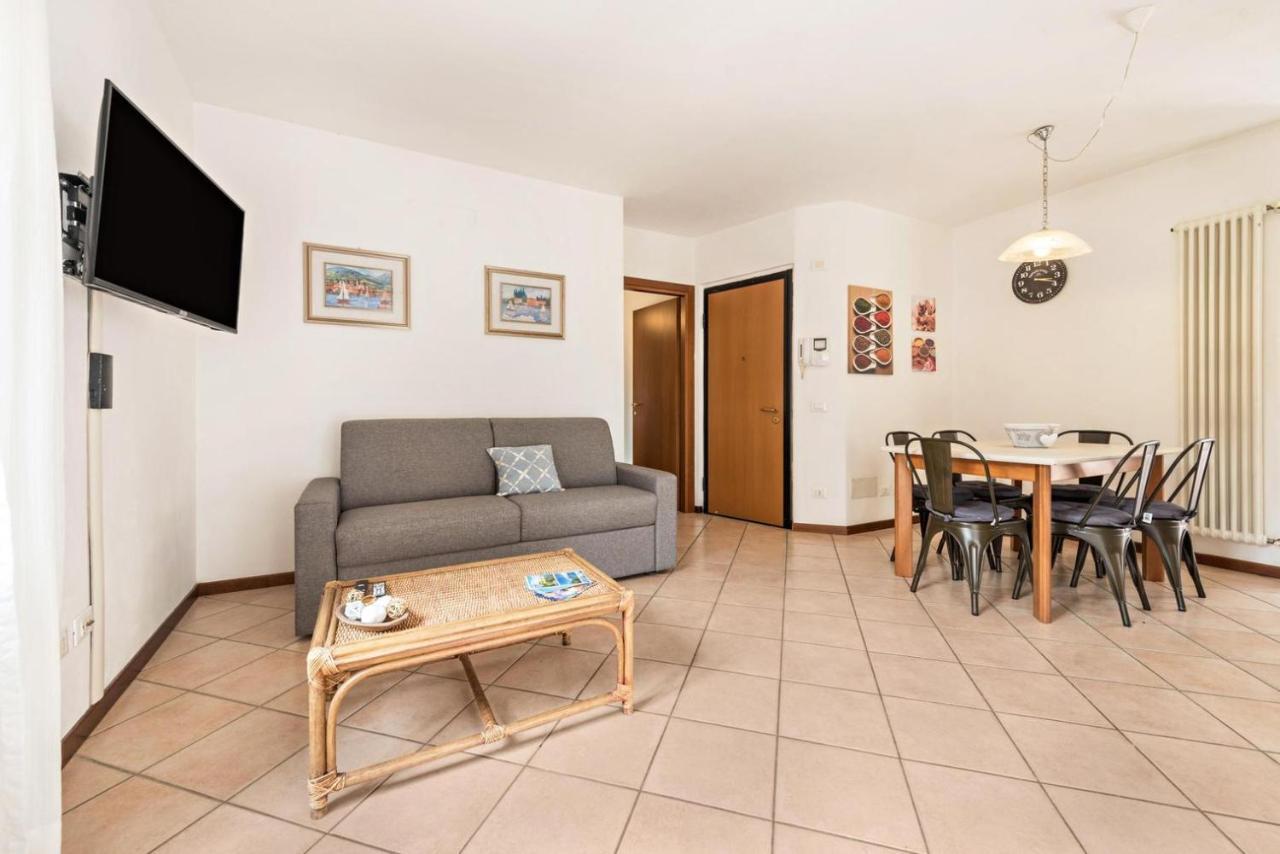 La Casa Del Borgo Con Parcheggio Apartment มัลเชซิเน ภายนอก รูปภาพ